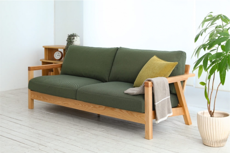 sofa-oakstory-202408