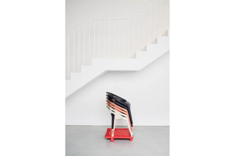 magis-bell-chair-202304