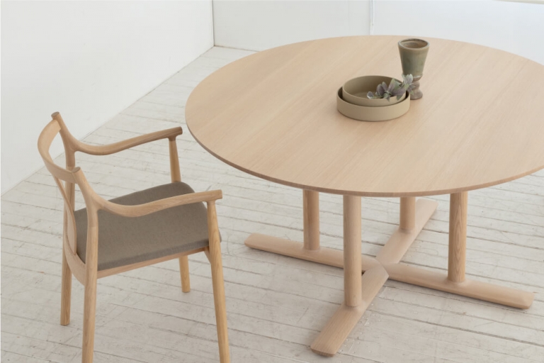 dining-table-chorus