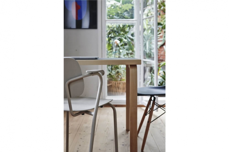 artek-aalto-table-202402