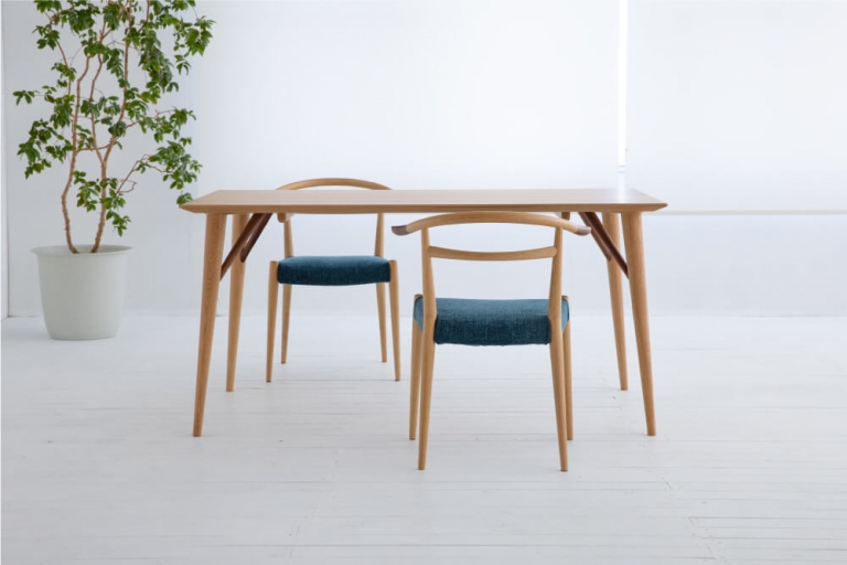 White Wood ダイニングテーブル | Interior Design VENUS Online Shop